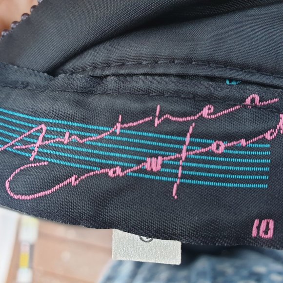 Corset and full length skirt - Picture 9 of 10